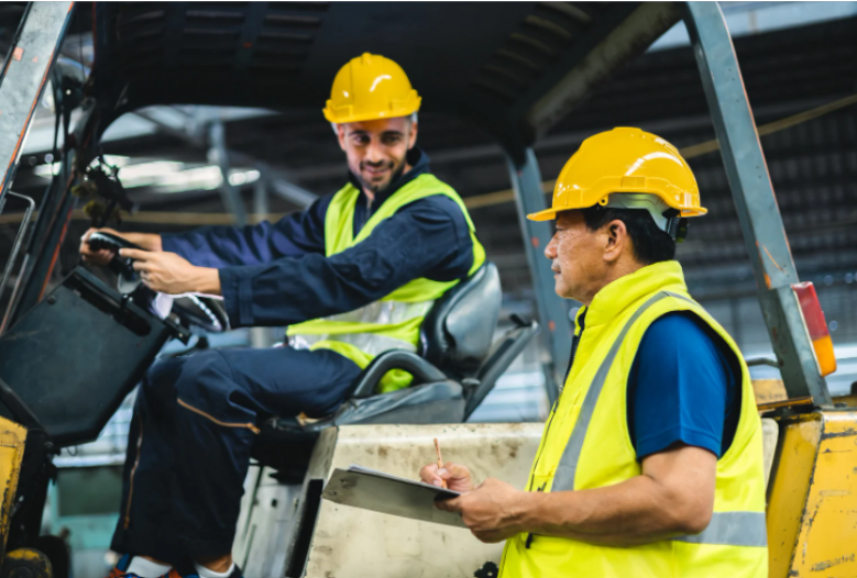 The Role of Forklift Training in Improving Warehouse Safety and Efficiency
